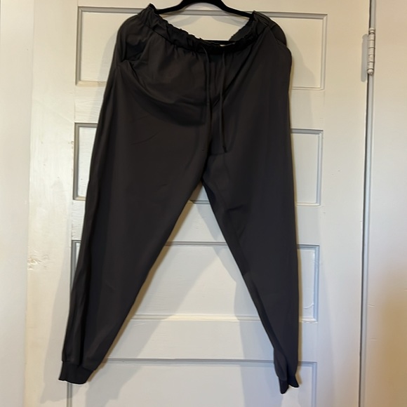 LULULEMON - high rise joggers - Picture 3 of 3